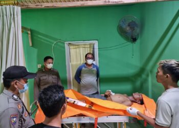 Erik Ditemukan Gantung Diri Di kamar Mandi