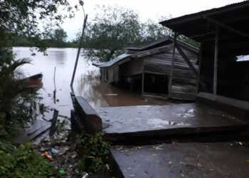 Pasca Longsor, Aktivitas Bongkar Muat di Kelurahan Senyerang Terganggu