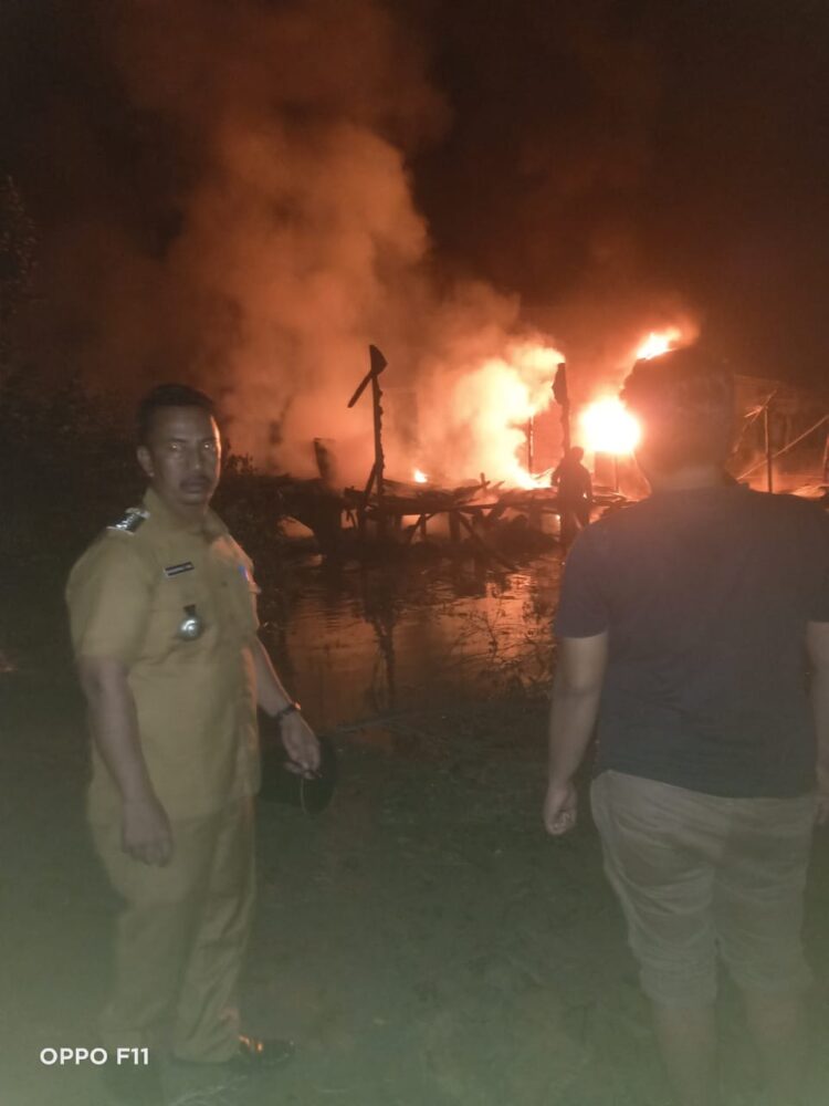 Breaking News !!!  Rumah Warga Rantau Rasau diLalap Sijago Merah