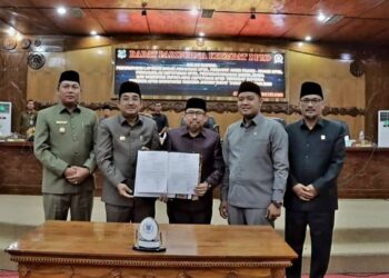 Bupati Hadiri Rapat Paripurna DPRD Penetapan PROPEMPERDA Tanjabbar Tahun 2023