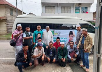 Ketua DPC PKB Tanjabbar Lepas Rombongan Workshop Ke Jawa Timur