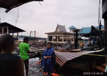 Amukan Sijago Merah Lalap Puluhan Kios di Kualatungkal