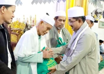 Bupati Anwar Sadat Laksanakan Safari Subuh