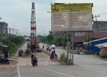 Alat Berat Masih Tutupi Jalan Nasional, Diduga Kinerja BPJN Jambi Mandul