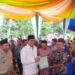 Kembali, Sertifikat PTSL Diserahkan, Kepala Kantah BPN/ATR Dampingi Bupati  