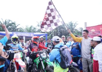 Pj Bupati Lepas Peserta Trail Adventure.