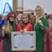 Zulva Fadhil Dampingi Susani Terima Penghargaan di Hari kartini ke-145.