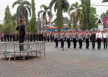 Bupati Fadhil Hadiri HUT Bhayangkara Yang Digelar Polres Batanghari