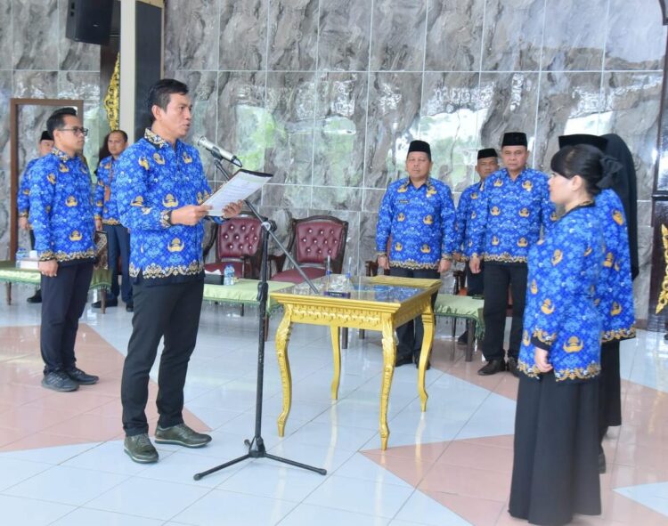 Bupati Batang Hari lantik 38 Orang Fungsional di Lingkup Dinas Pendidikan