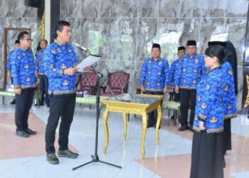 Bupati Batang Hari lantik 38 Orang Fungsional di Lingkup Dinas Pendidikan