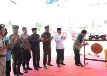 Bupati Tanjabbar, Buka Festival Pelayanan Publik