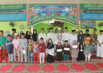 Bupati Tanjab Barat Safari Jumat Berkah di Masjid Nuruddin Desa Suban