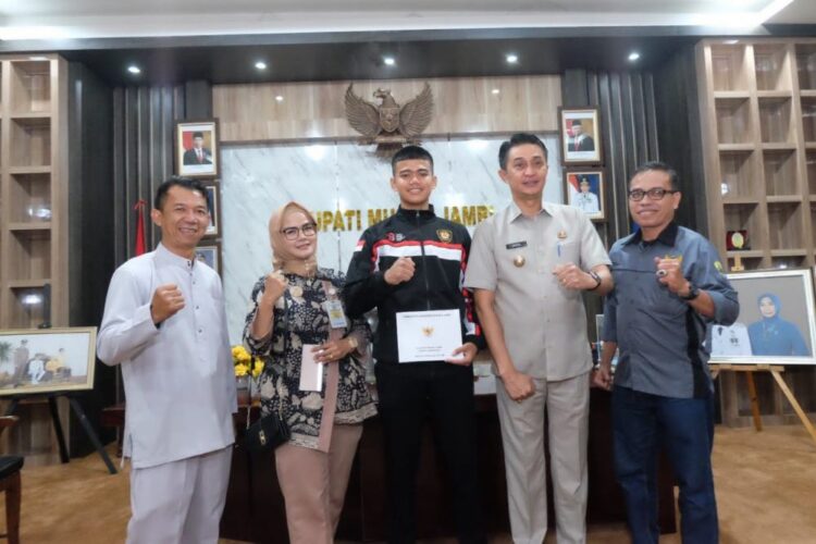 Pj Bupati Muaro Jambi Bachyuni Lepas Siswa TT Ke Paskinas