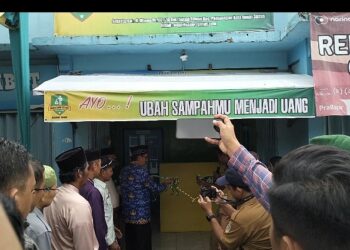 Kasi Pengurangan Sampah DLH Koja Resmikan Bank Sampah “NSR”