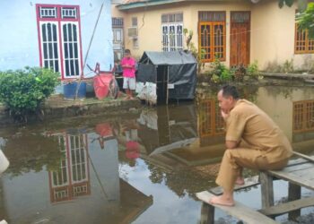 Banjir Tak Kunjung Surut Kesibukan Banyak Yang Luput