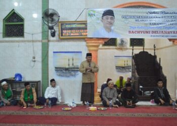 Sekda Budi Wakili Pj Bupati Safari Ramadhan di Masjid Jami Al-Mutmainnah Desa Berembang