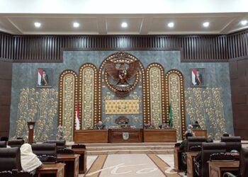Di Sidang Paripurna Ketua DPRD Kota Jambi Sentil Anggota Yang Tidak Aktif