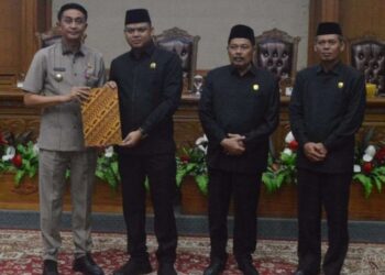 DPRD Muaro Jambi Sampaikan Rekomendasi LKPJ