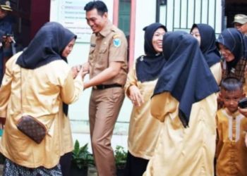 Bupati Fadhil Serahkan Sertifikat Redis PTSL 2023