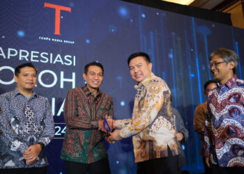 Fadhil Kembali Terima Penghargaan Tokoh Indonesia Tingkat Nasional