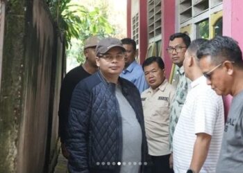 Unsur Pimpinan DPRD Koja Turlap ke SDN 30 dan 206