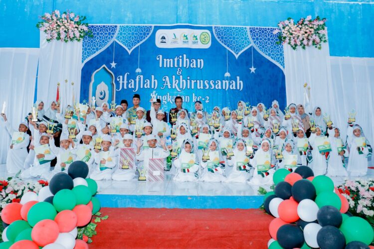 Yayasan Darul Ghofar Cetak Generasi “EMAS”