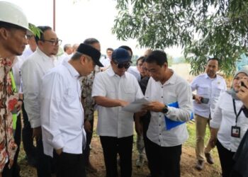Pastikan Pengadaan Tanah Sesuai Prosedur, Menteri Nusron Tinjau Langsung Akses KCIC Karawang