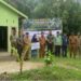 Pj Bupati Rd Najmi Beserta Baznas Muaro Jambi Bedah Rumah di Desa Tunas Mudo