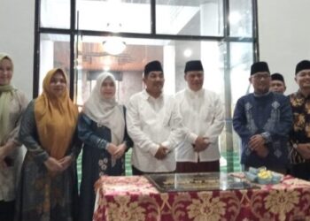 Bupati Anwar Sadat Didampingi Wabup Katamso Resmikan Masjid Al-Anwar