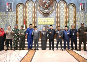 Paripurna DPRD Kota Jambi Umumkan Penetapan KPU Atas Pemenangan Maulana-Diza