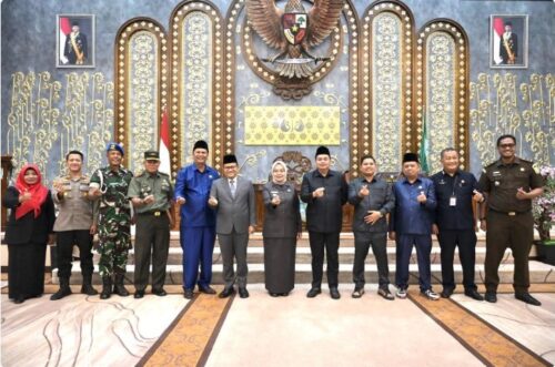 Paripurna DPRD Kota Jambi Umumkan Penetapan KPU Atas Pemenangan Maulana-Diza
