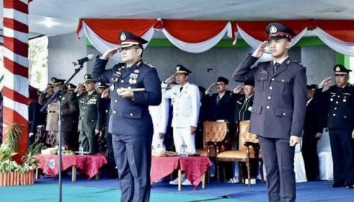 Bupati-Wabup Batang Hari Ikuti Upacara Penurunan Bendera HUT RI ke-80