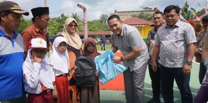 “Satu Pasang Sepatu” Satu Langkah Perubahan