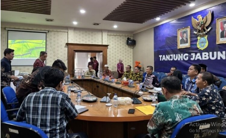 Pansus I DPRD Jambi dan Pemkab Tanjabtim Terkait Percepatan PI 10 Persen
