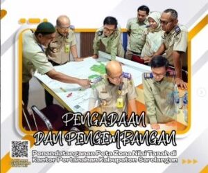 Kepala Kantah Sarolangun Tandatangani Peta Zona Nilai Tanah